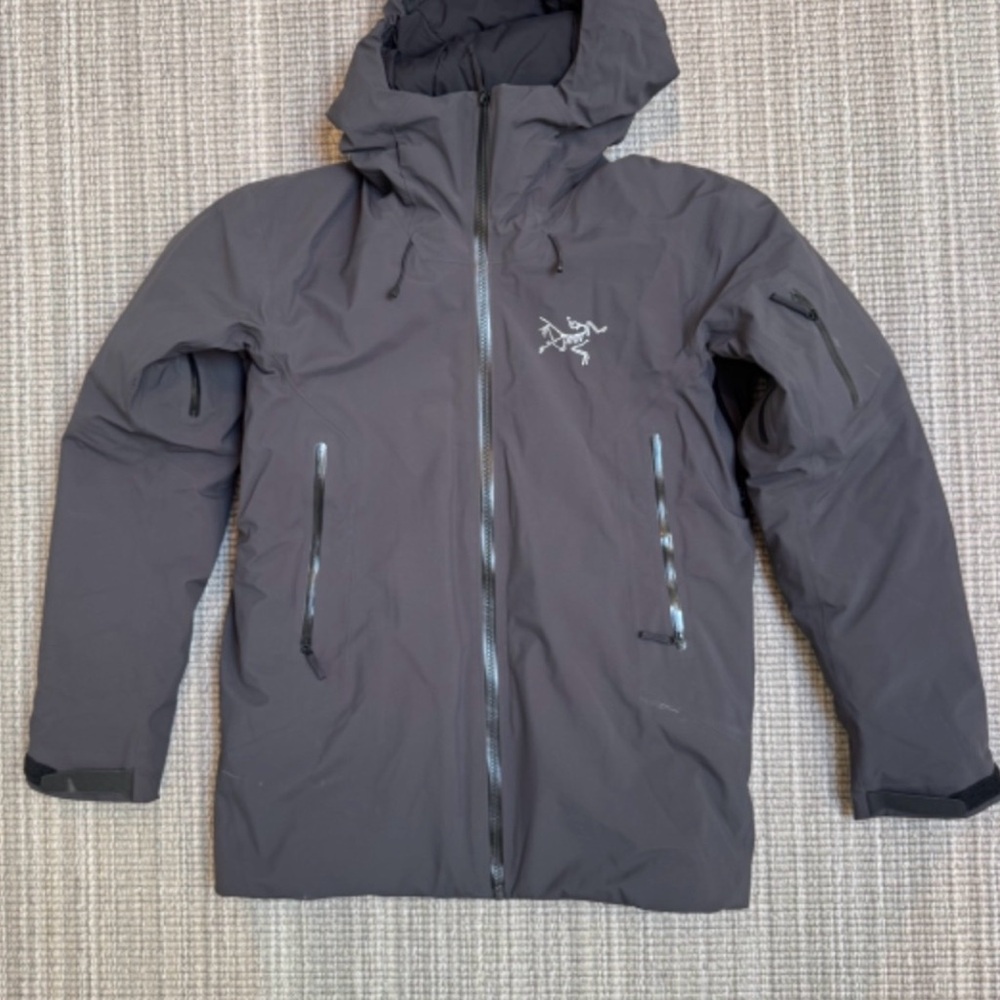 Arc'teryx Men's Fissle Down Jacket